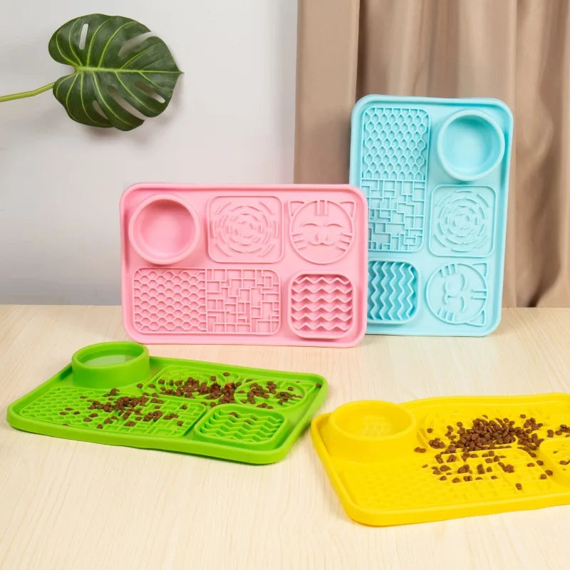 Dog Licking Mat Pet Licking Pad Suction Cup Licking Slow Feeding Mat Anti-Choking Slow Feeding Bowl